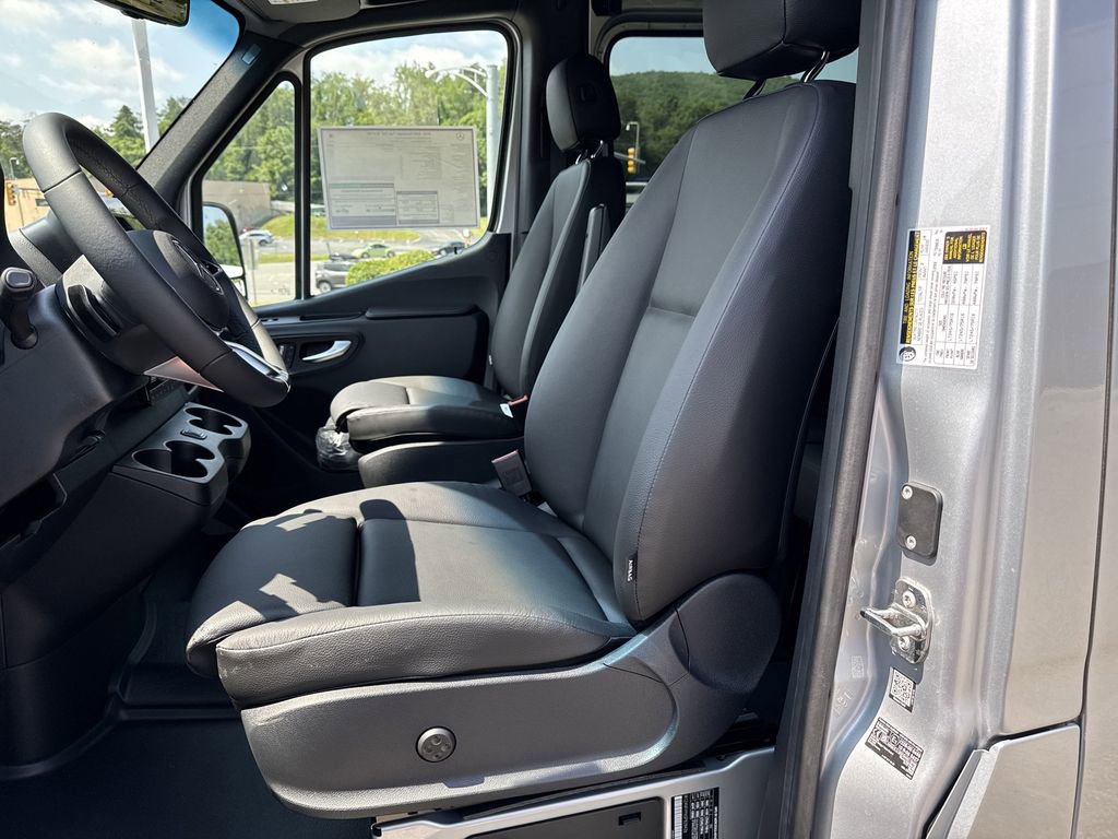 New 2025 Mercedes-Benz Sprinter 2500 image 15