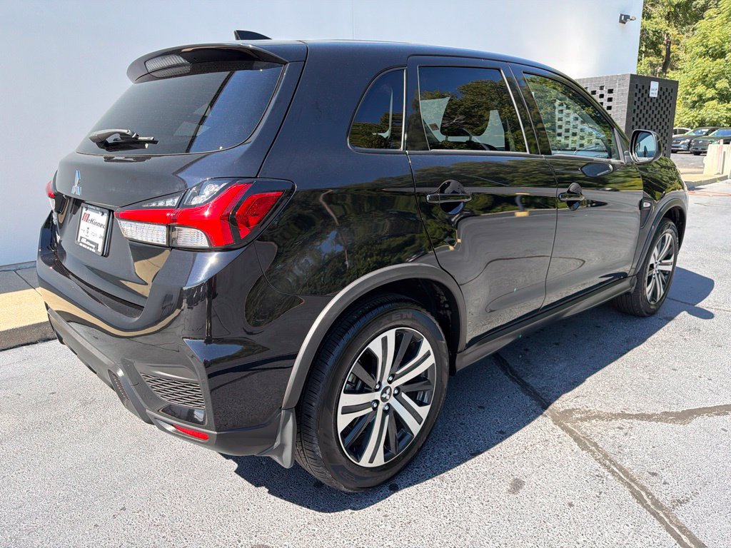Used 2025 Mitsubishi Outlander Sport ES AWD/4WD image 5