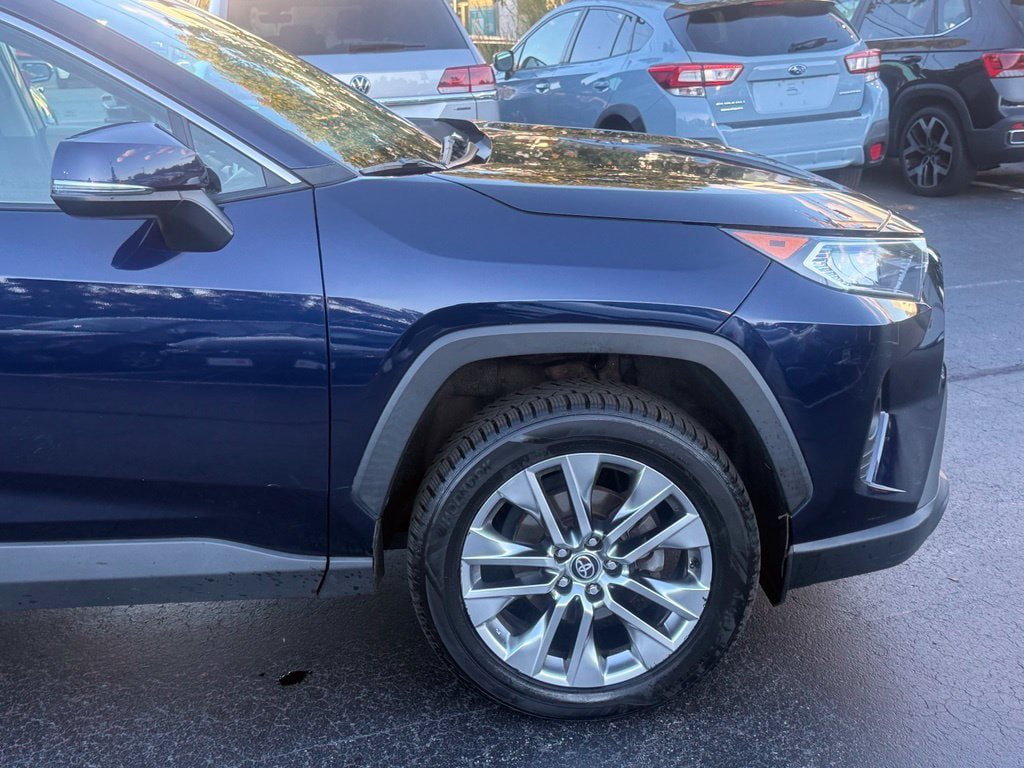 Certified 2021 Toyota RAV4 XLE Premium AWD/4WD image 11