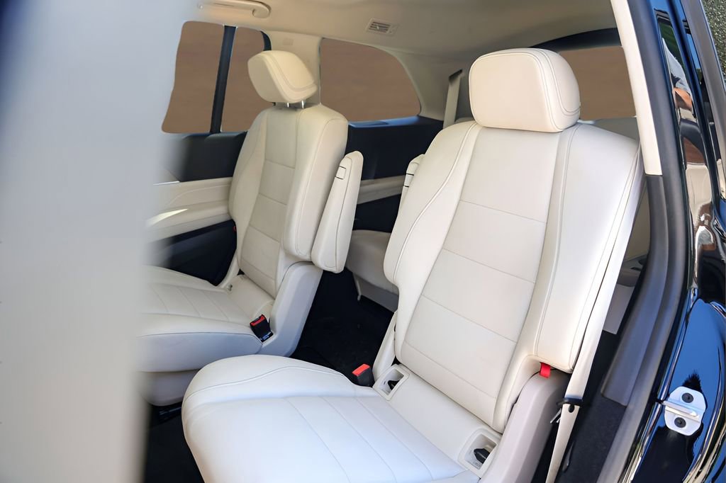 Used 2023 Mercedes-Benz GLS 450 4MATIC image 26