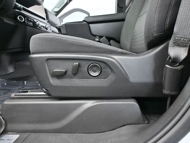 Used 2025 GMC Sierra 3500 SLE w/ SLE Convenience Package image 24