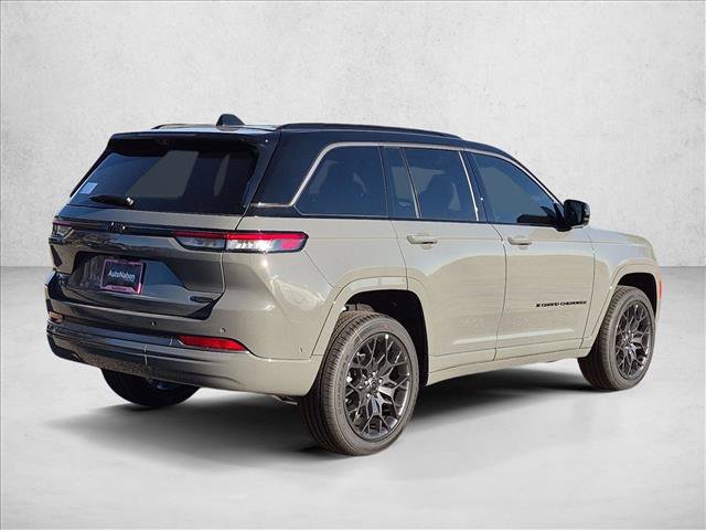 New 2027 Jeep Grand Cherokee Summit AWD/4WD image 2