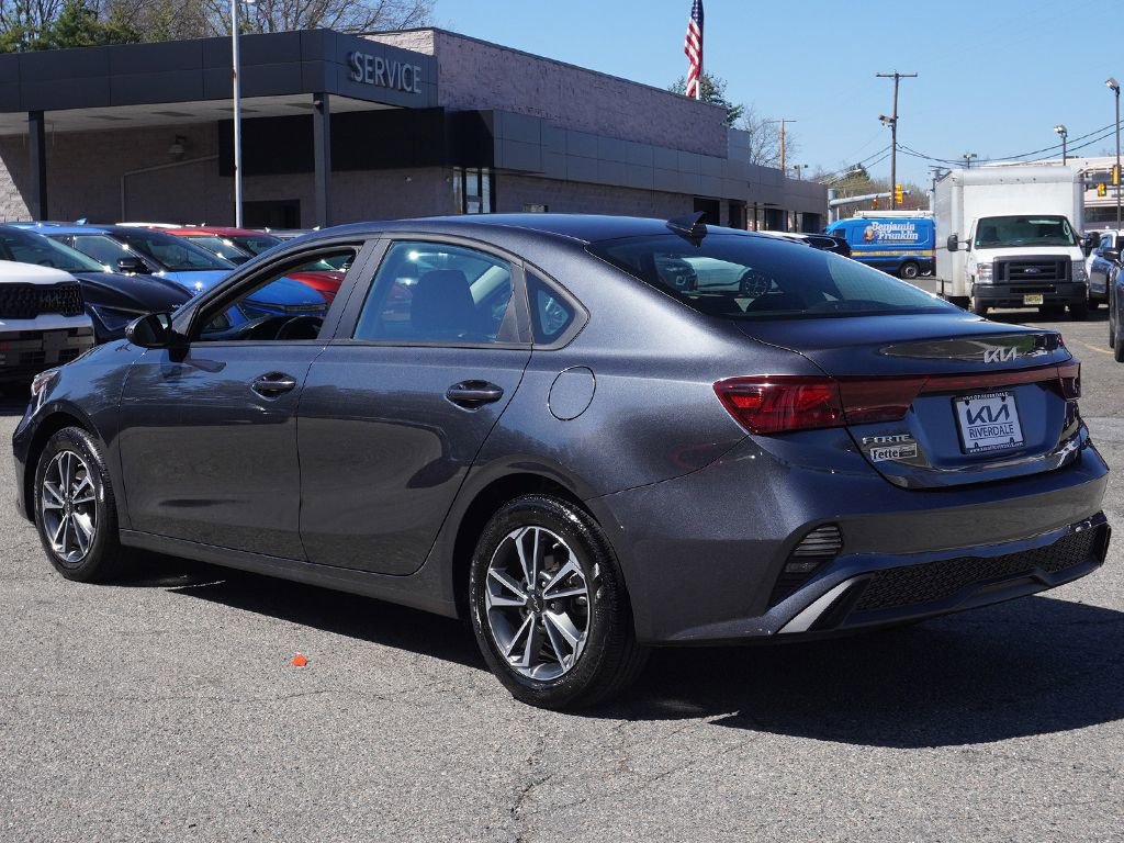 Used 2023 Kia Forte LXS w/ LXS Technology Package image 7