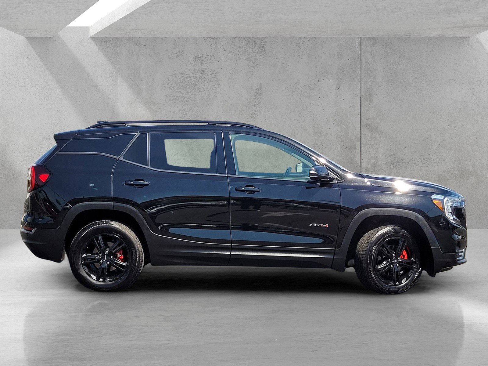 Used 2022 GMC Terrain AT4 w/ Tech Package image 3