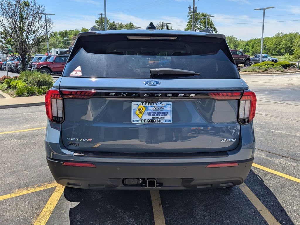 New 2026 Ford Explorer Active AWD/4WD image 4