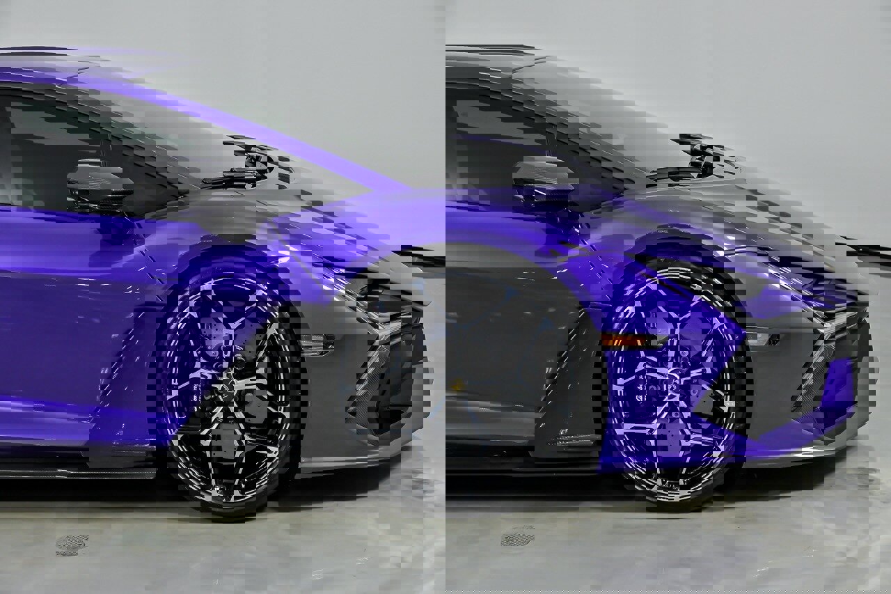 Used 2024 Lamborghini Revuelto image 18