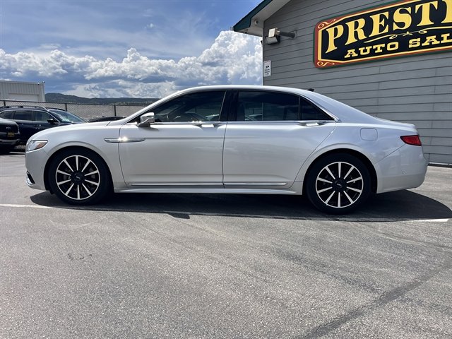 Used 2018 Lincoln Continental Reserve w/ Luxury Package AWD/4WD image 10