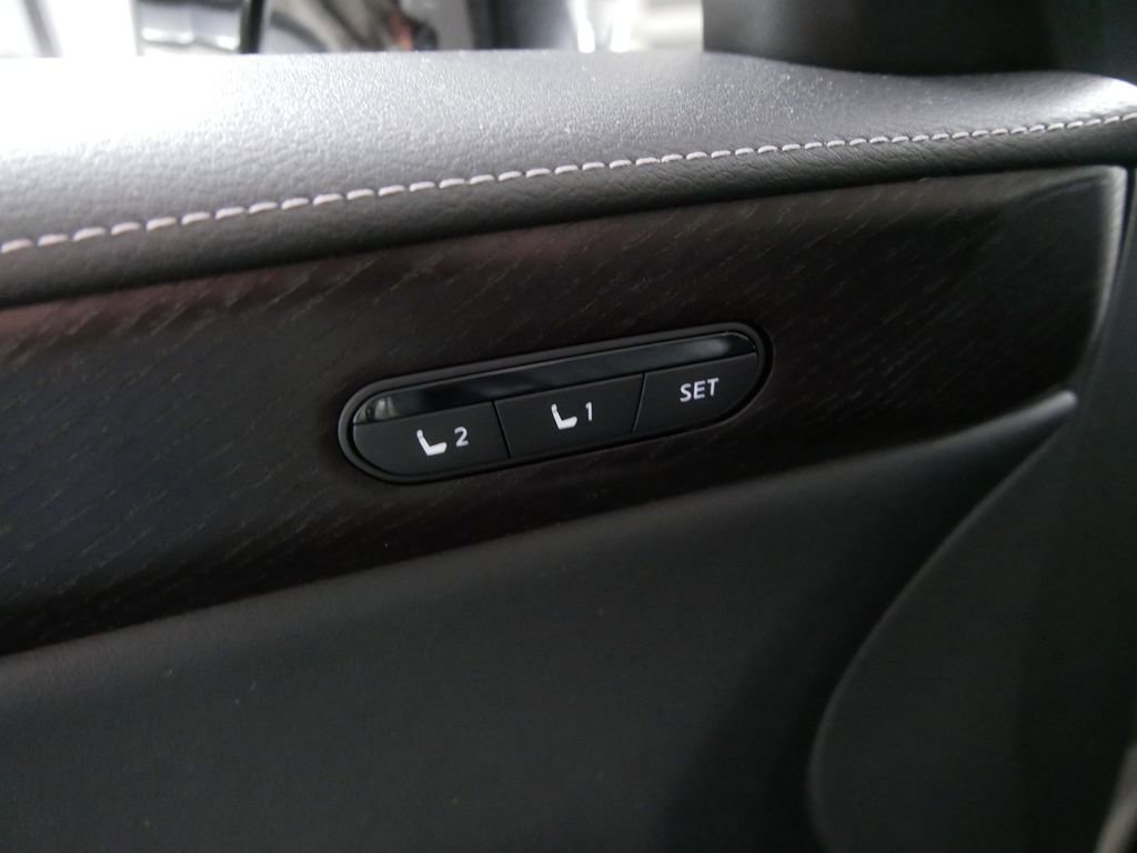 Used 2024 INFINITI QX60 Sensory image 17