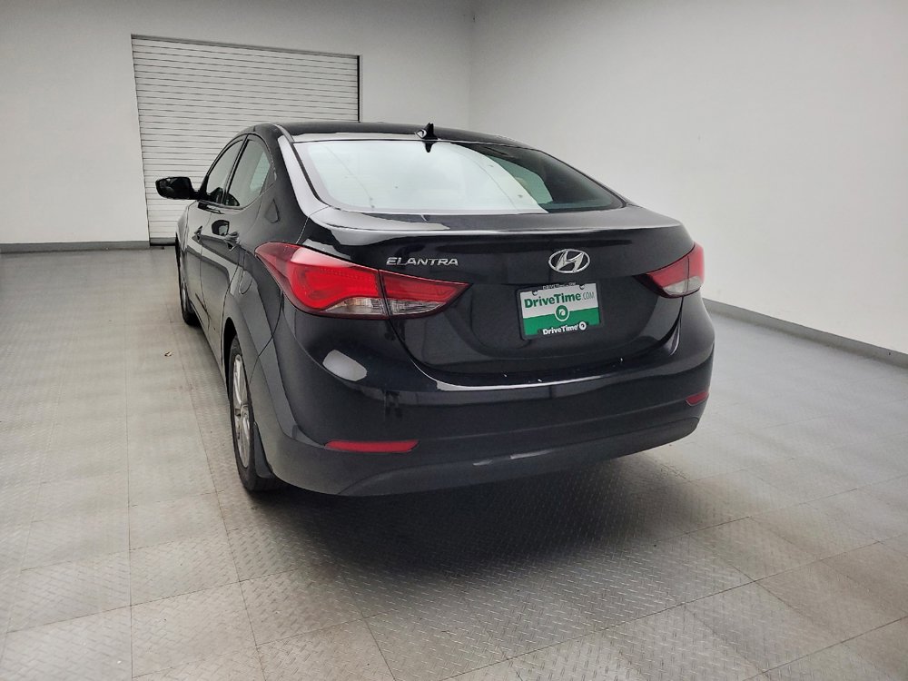 Used 2016 Hyundai Elantra SE w/ Option Group 02 FWD image 6