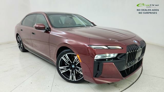 Used 2023 BMW 740i image 1