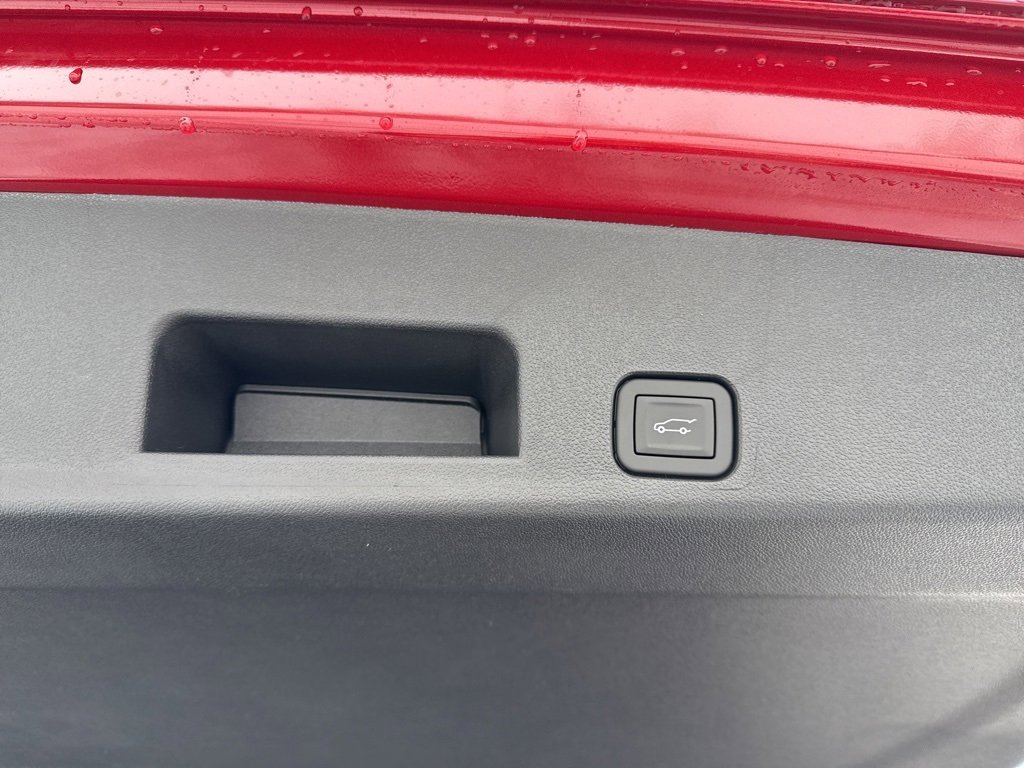 New 2026 Chevrolet Traverse High Country image 19