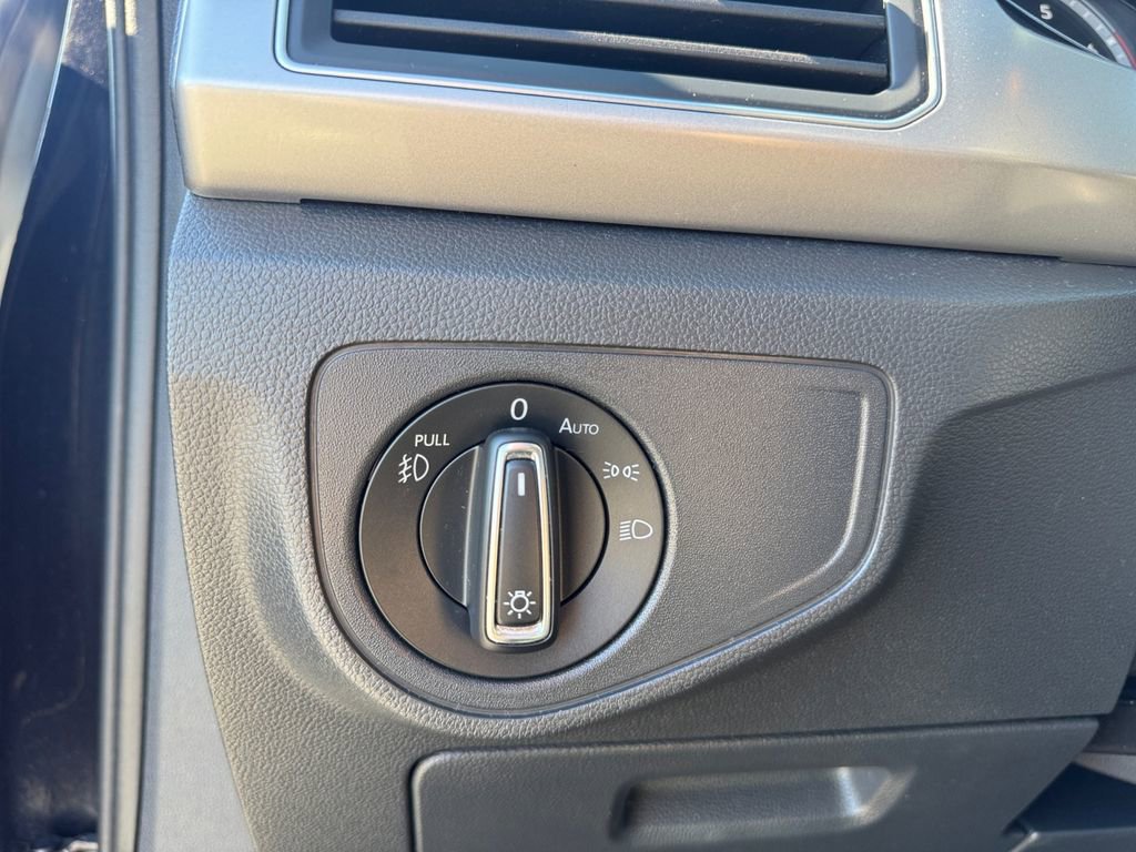 Used 2019 Volkswagen Atlas SE image 22