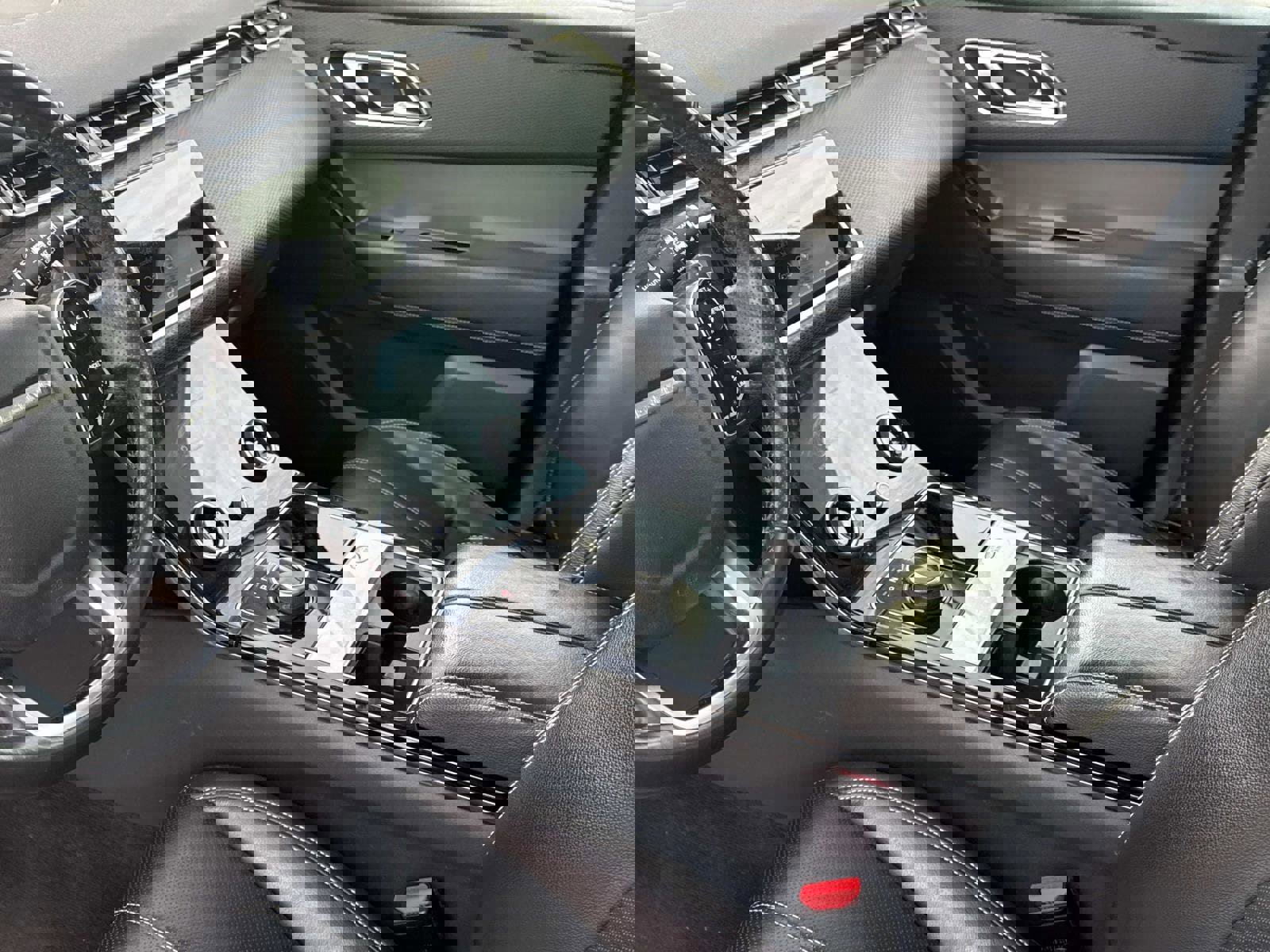 Used 2020 Land Rover Range Rover Velar S image 20