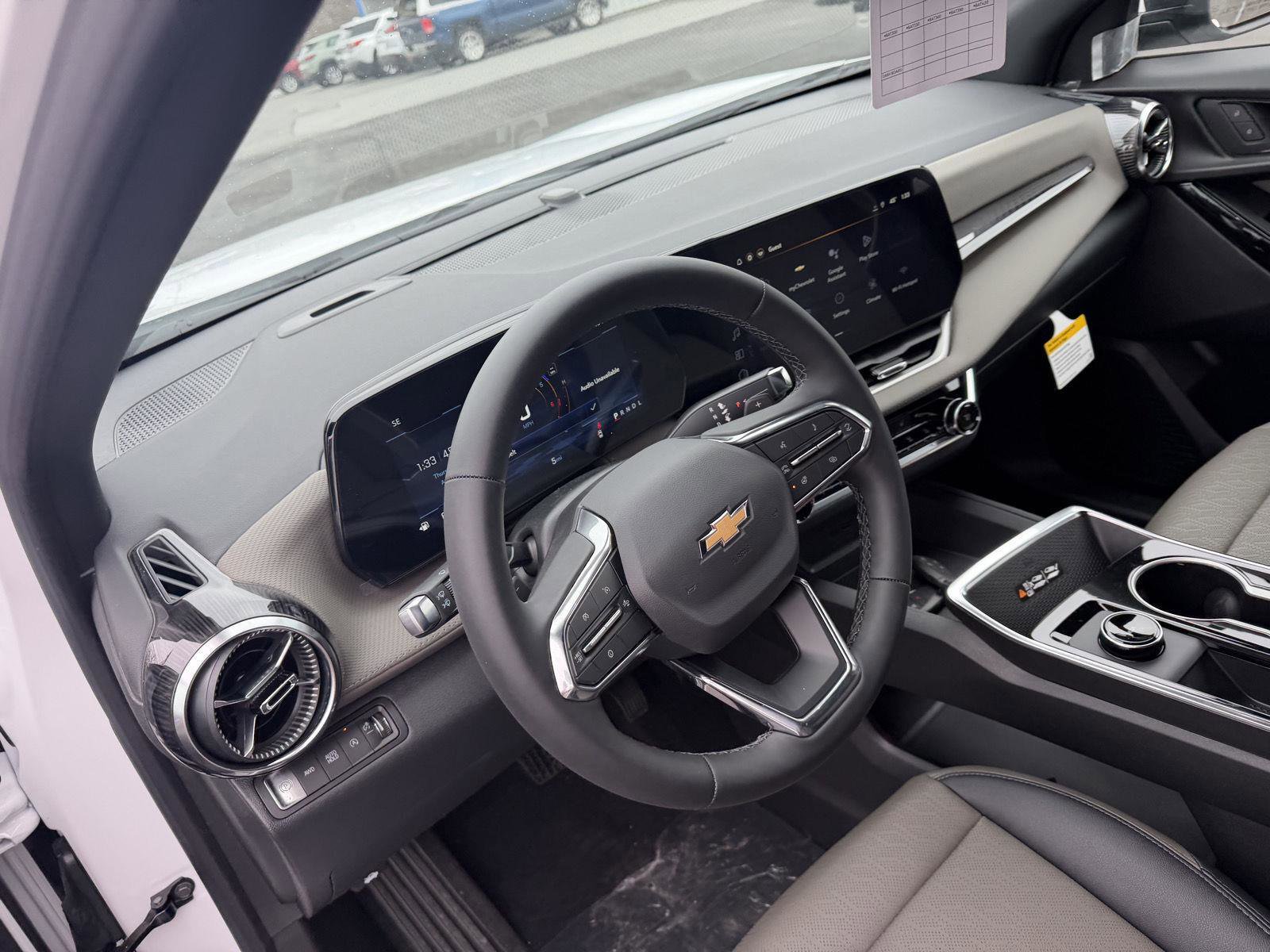 New 2026 Chevrolet Equinox LT image 12