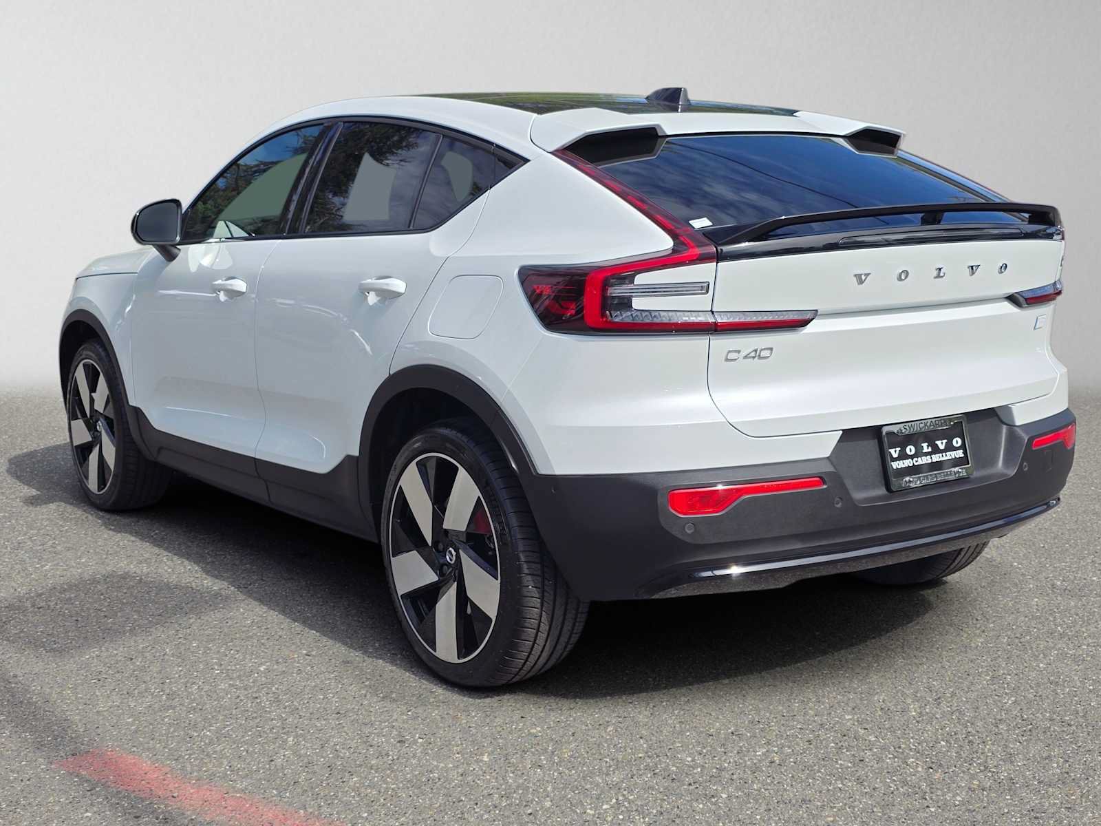 Certified 2023 Volvo C40 P8 Recharge Ultimate AWD/4WD image 6