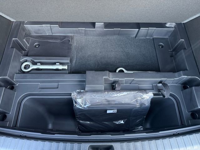 Used 2025 Chevrolet Blazer EV SS w/ LPO, All-Weather Mat Package image 34