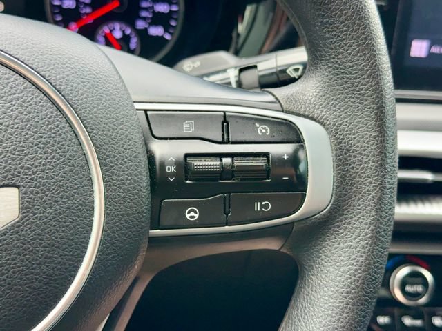 Used 2023 Kia K5 LXS FWD image 17