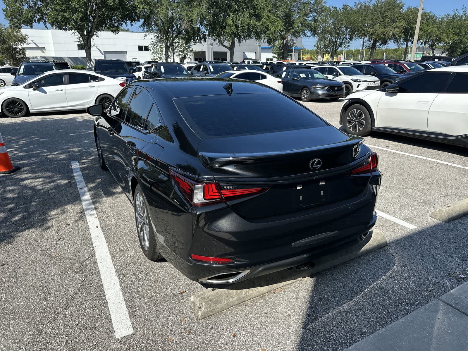 Used 2022 Lexus ES 350 w/ Accessory Package 2 FWD image 5