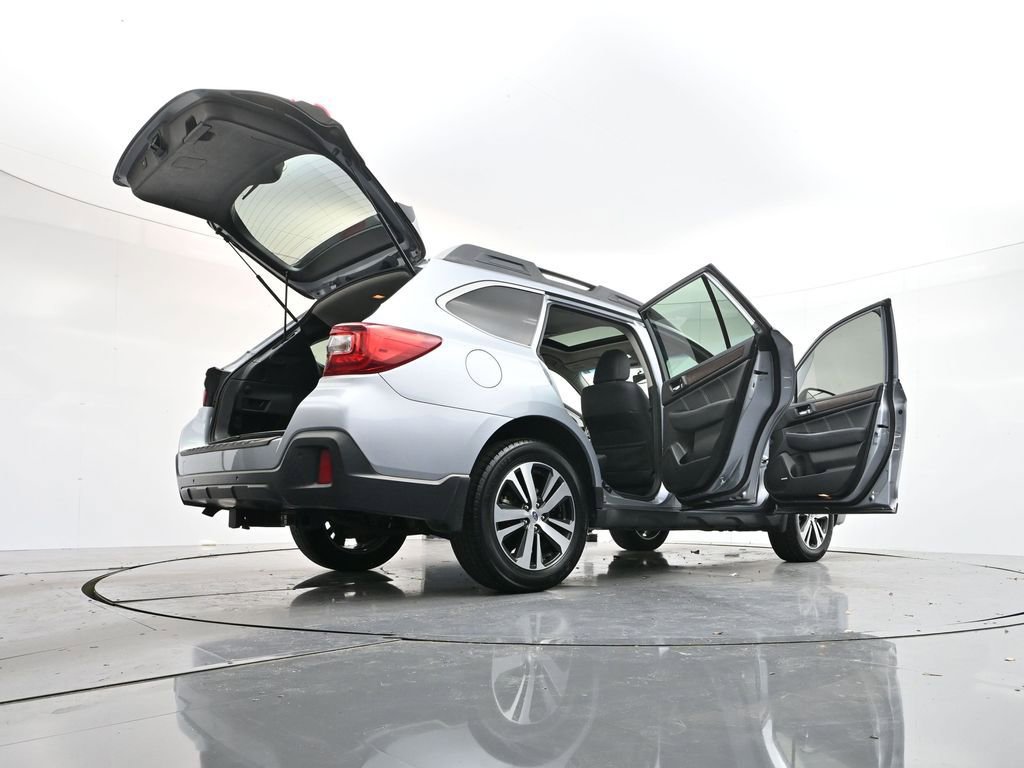 Used 2018 Subaru Outback 2.5i Limited image 40