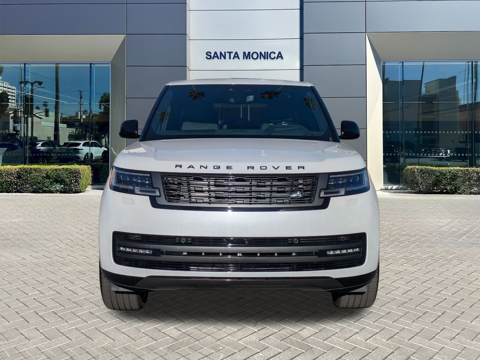 New 2026 Land Rover Range Rover Long Wheelbase Autobiography image 6