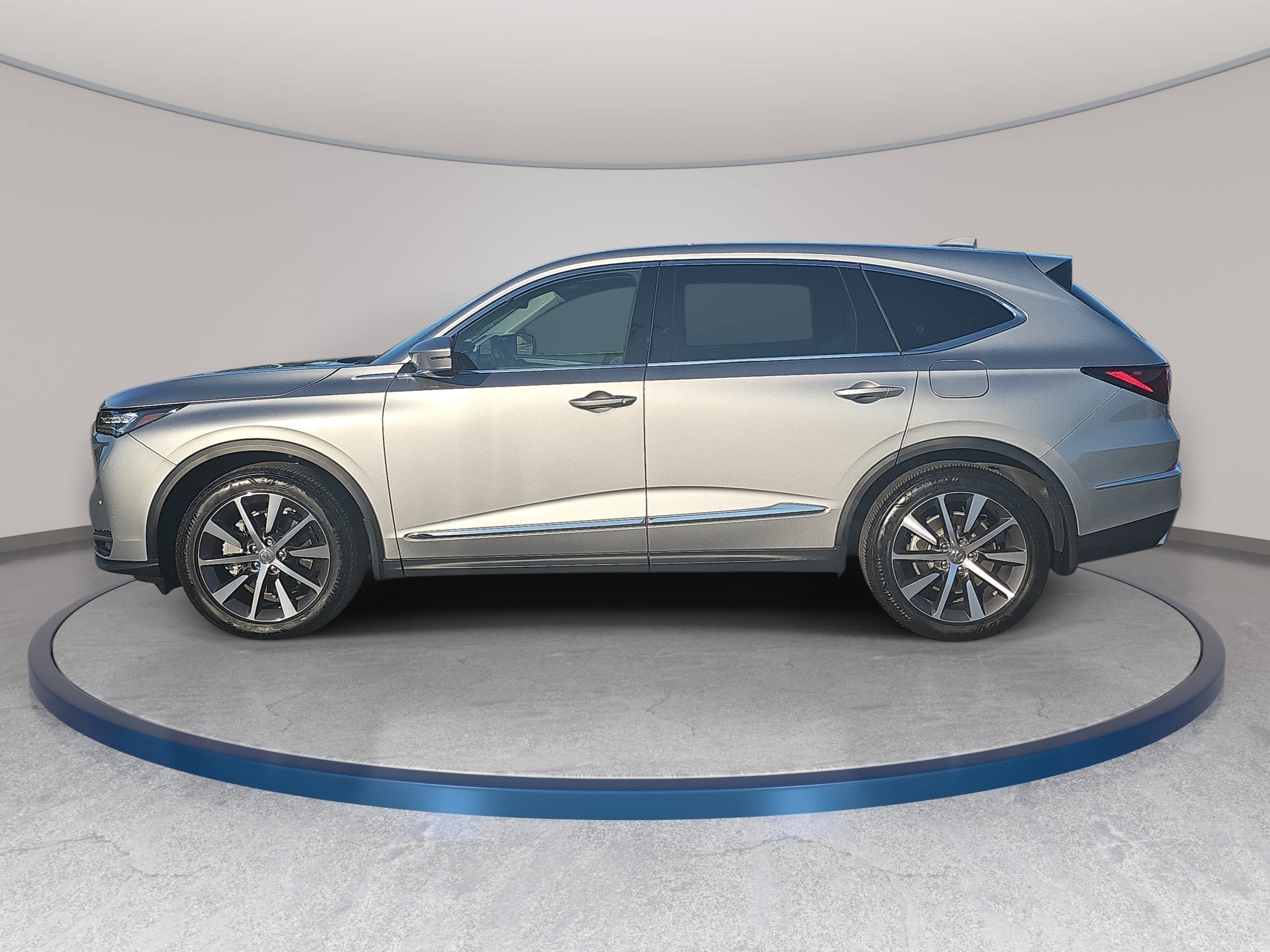 Certified 2025 Acura MDX FWD w/ Technology Package image 8