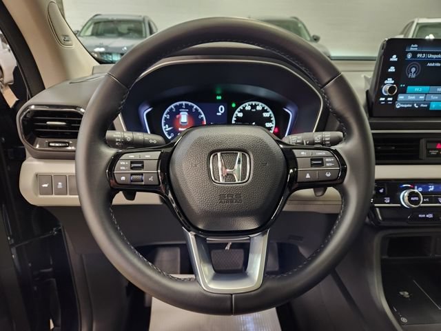 Used 2024 Honda Pilot Touring image 19