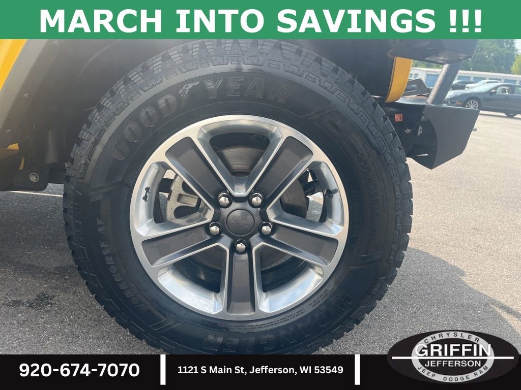 Used 2019 Jeep Wrangler Unlimited Sahara image 6