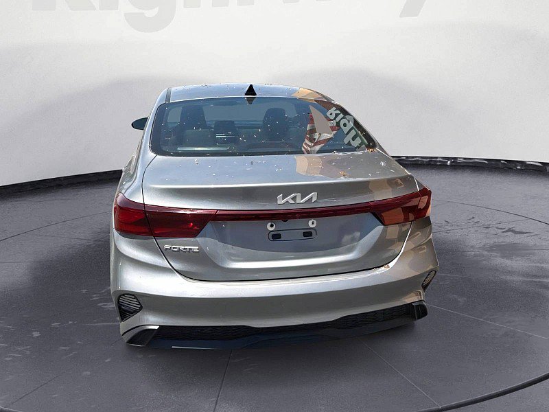 Used 2024 Kia Forte LXS FWD image 4