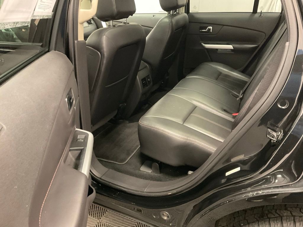 Used 2013 Ford Edge SEL image 25