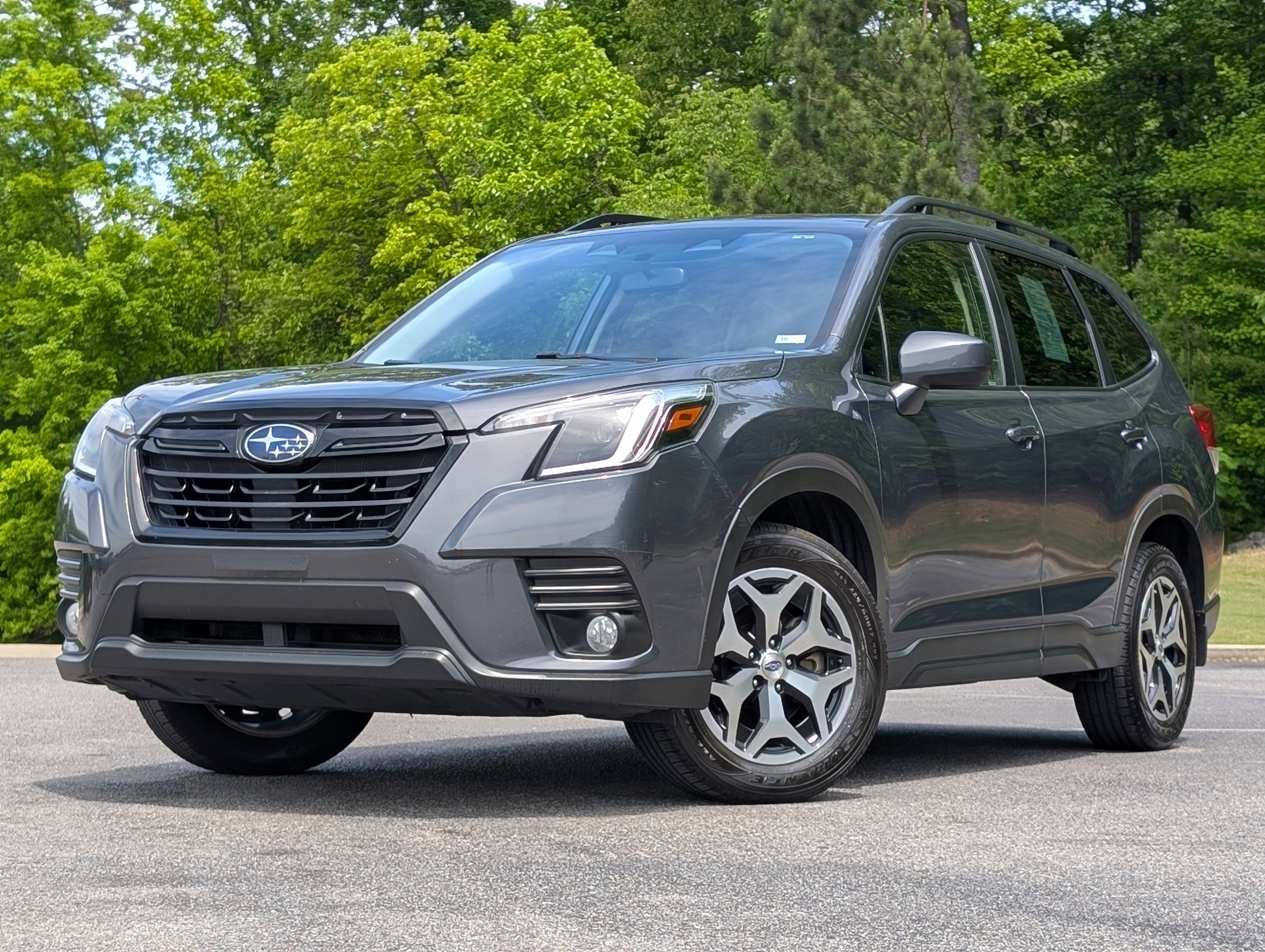 Used 2023 Subaru Forester Premium AWD/4WD image 4