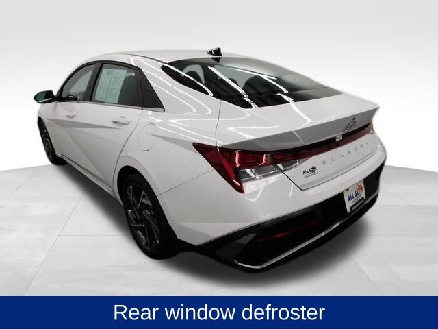 Certified 2025 Hyundai Elantra SEL image 7