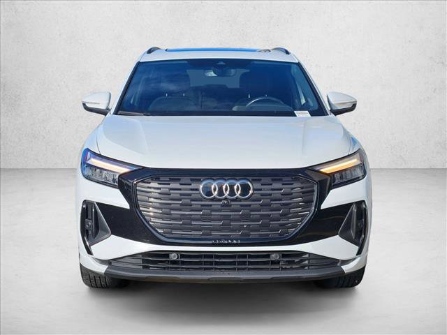 Used 2024 Audi Q4 e-tron Premium image 2