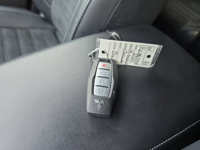 Used 2024 Mitsubishi Outlander SE AWD/4WD image 47