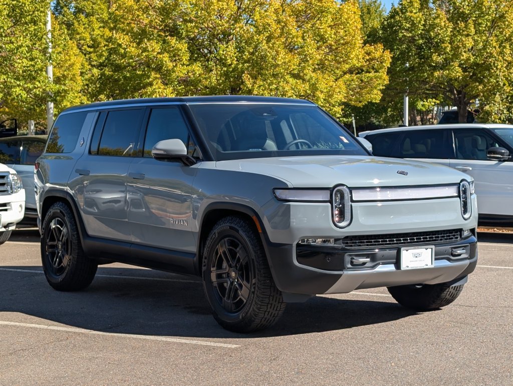 Used 2023 Rivian R1S Adventure Dual AWD/4WD image 8