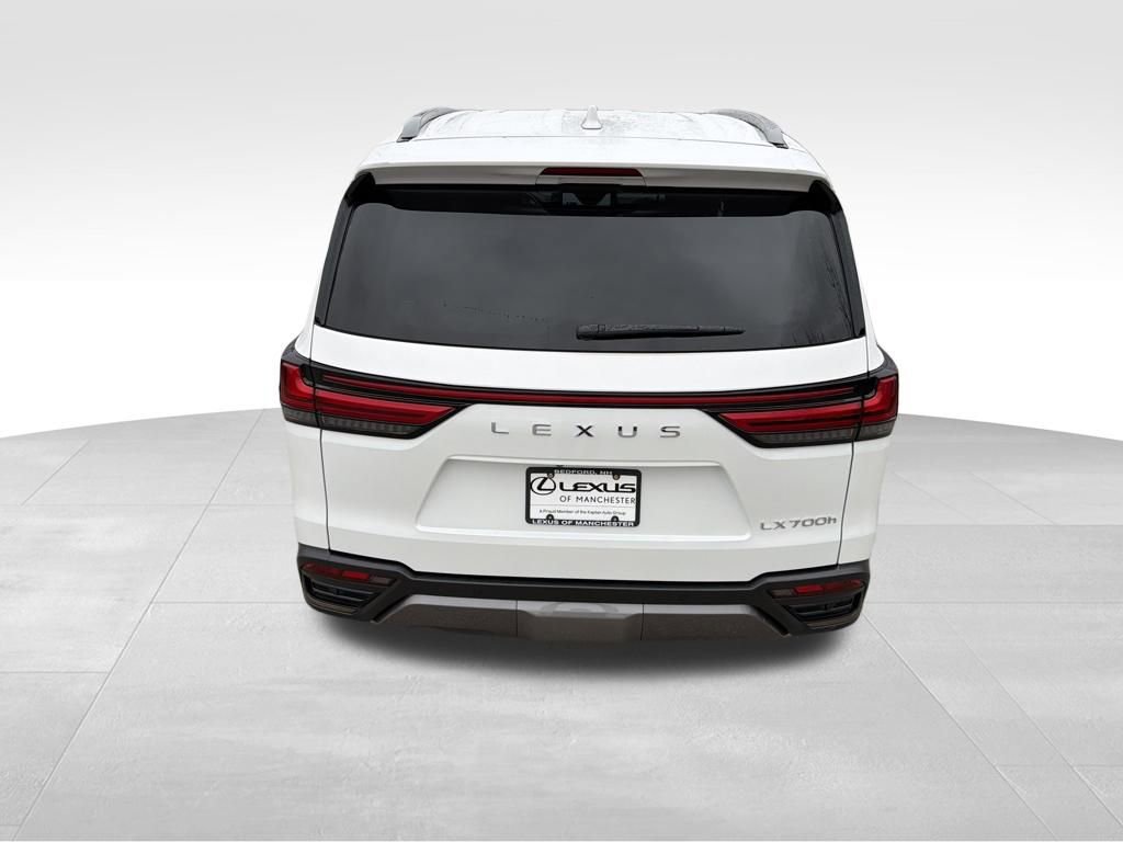 Used 2025 Lexus LX 700h Overtrail AWD/4WD image 5