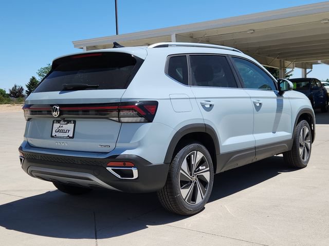 New 2026 Volkswagen Taos SE AWD/4WD image 3