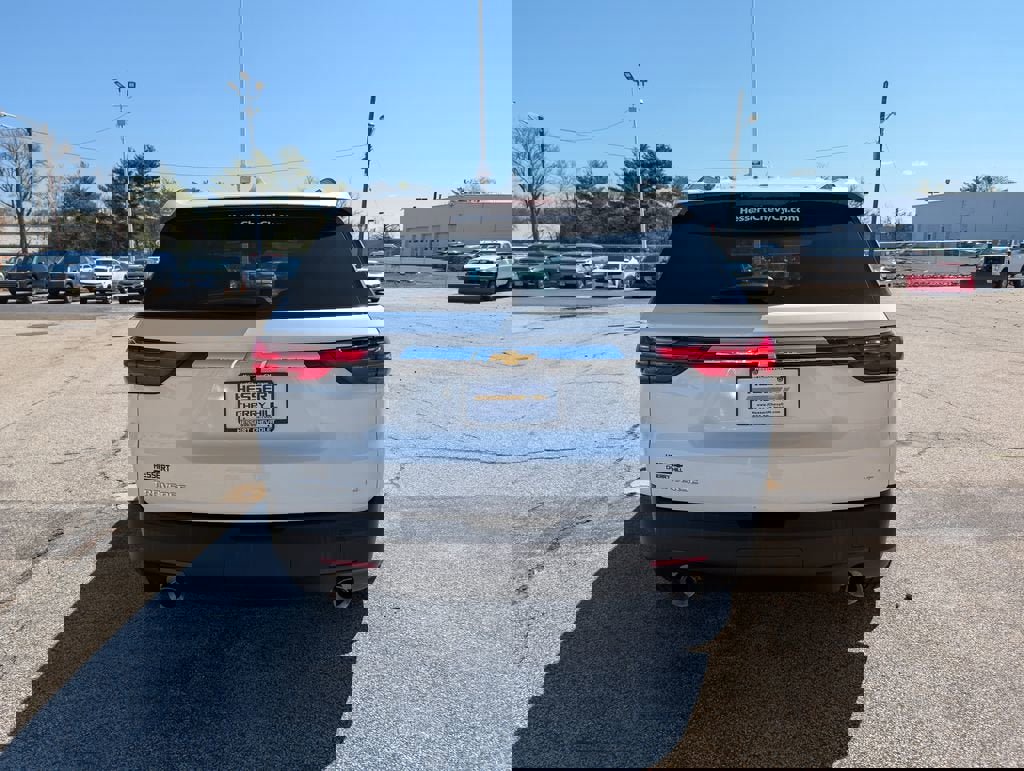 Certified 2023 Chevrolet Traverse LT image 6