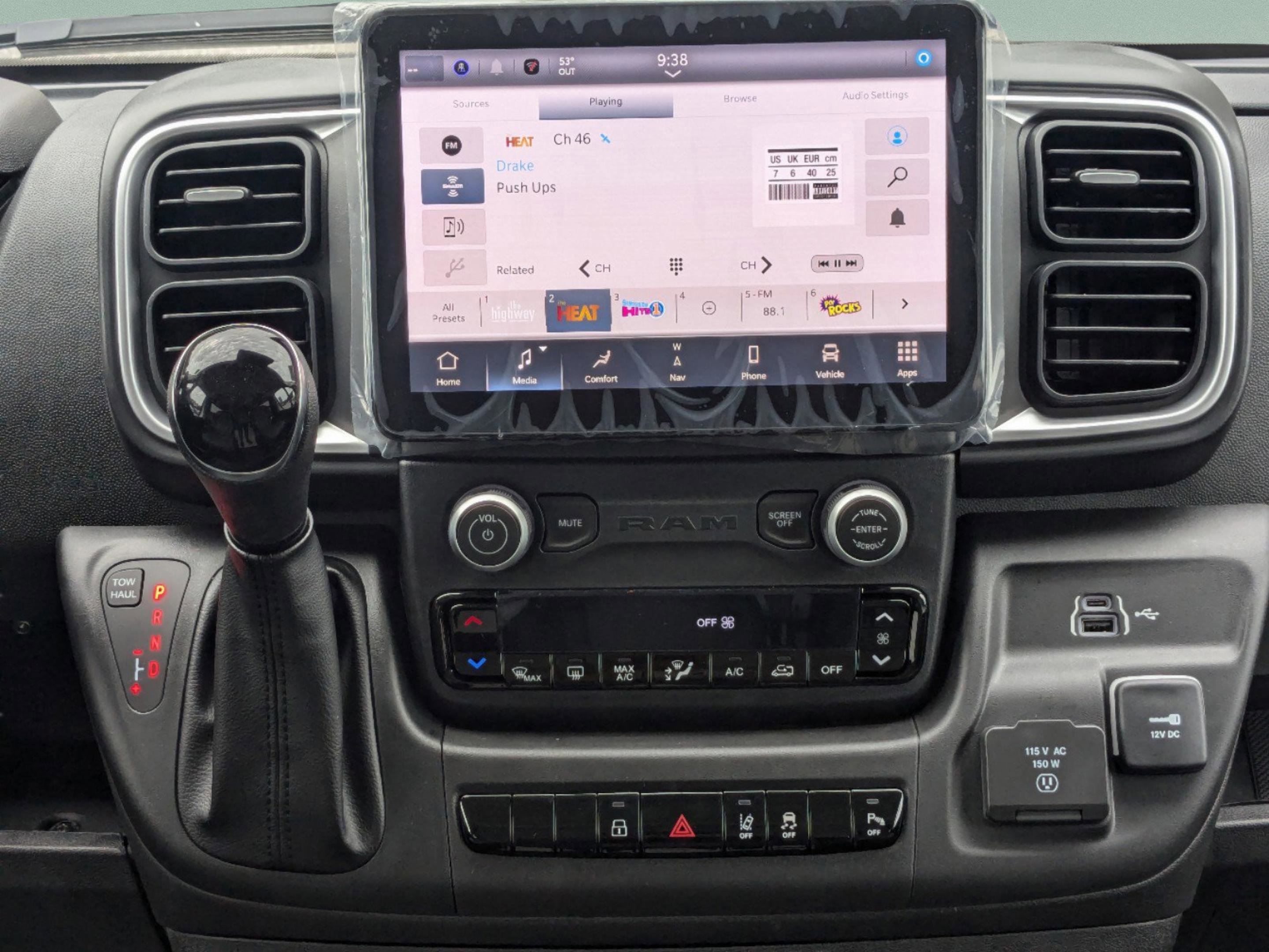 New 2025 RAM ProMaster 3500 w/ Leather Interior Group image 14