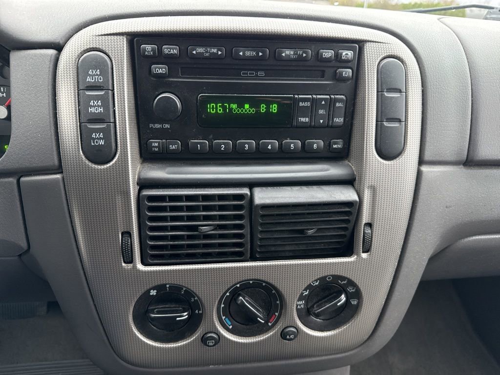Used 2004 Ford Explorer XLT AWD/4WD image 12