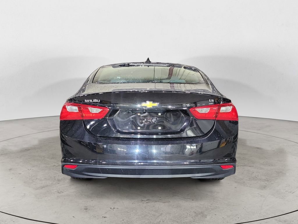Used 2016 Chevrolet Malibu LS image 4