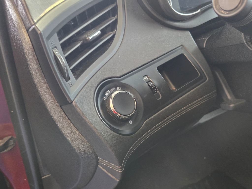 Used 2016 Buick LaCrosse Leather image 12