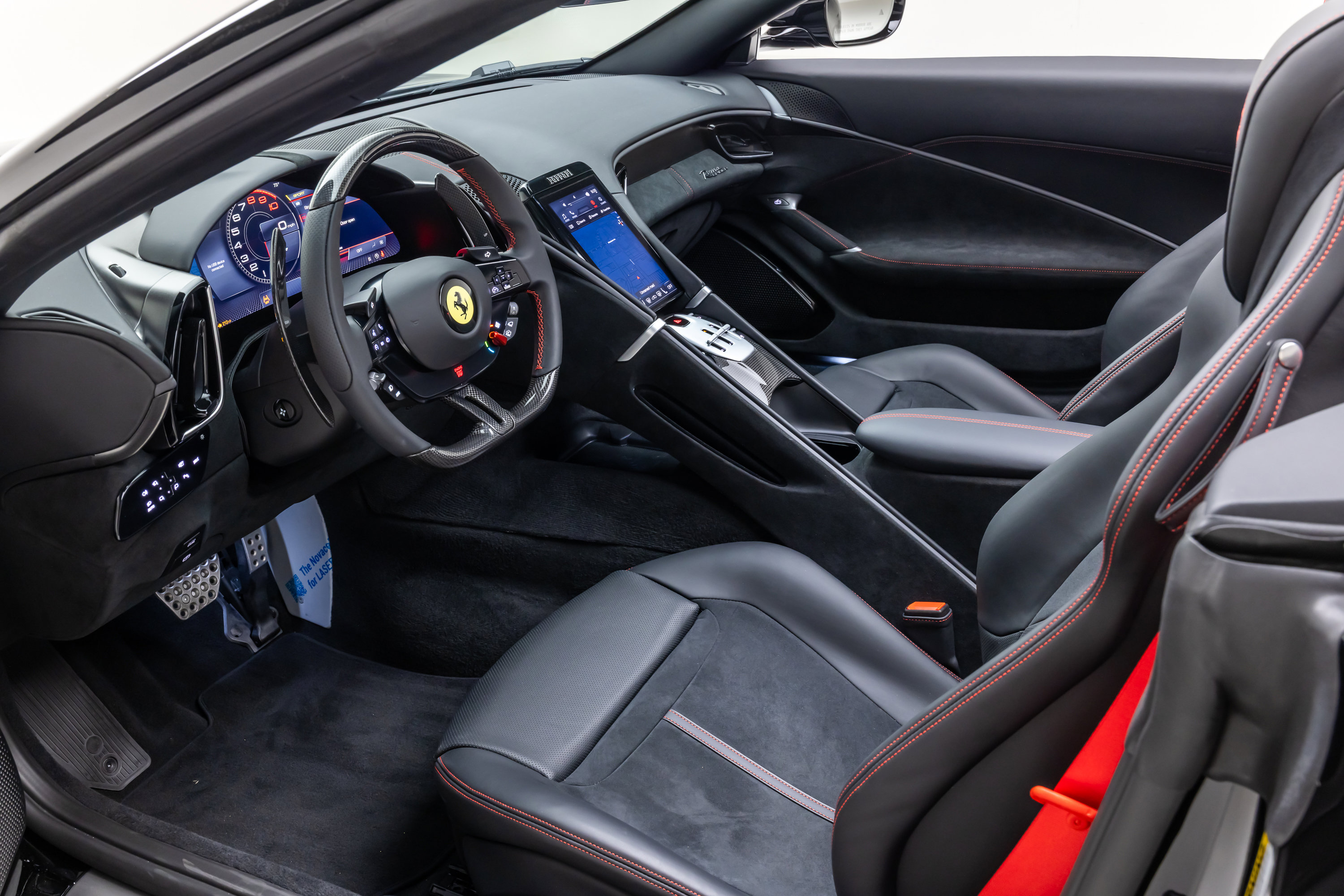 Used 2026 Ferrari Roma Spider RWD image 35