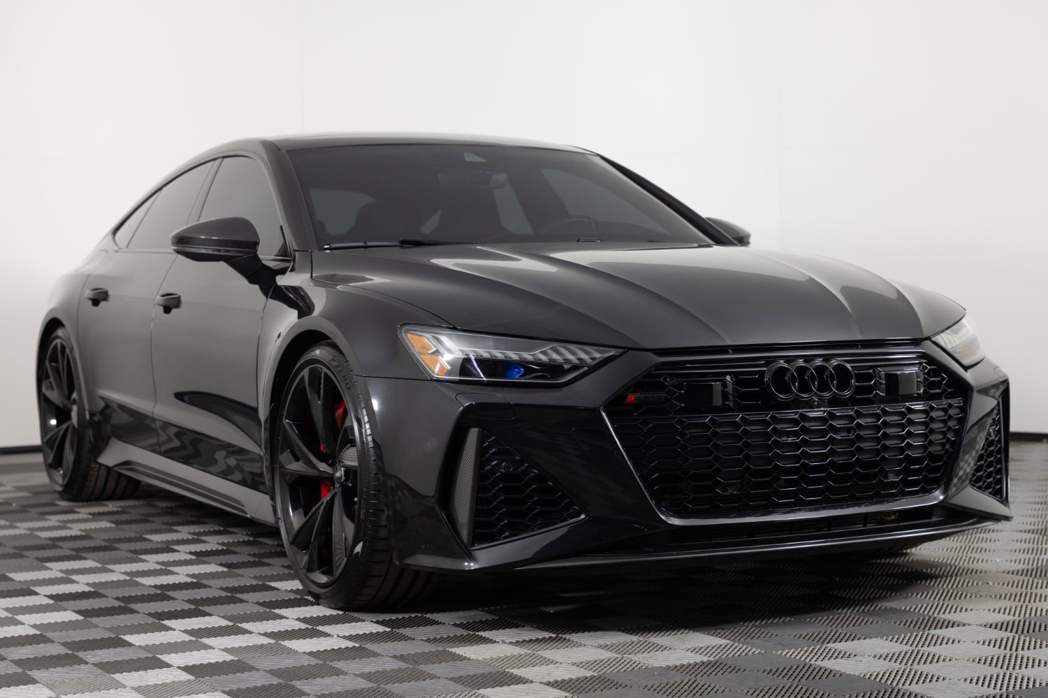 Used 2021 Audi RS 7 Sportback w/ Carbon Optic Package image 11