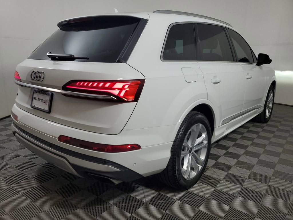 Used 2025 Audi Q7 3.0T Premium w/ Convenience Package AWD/4WD image 6