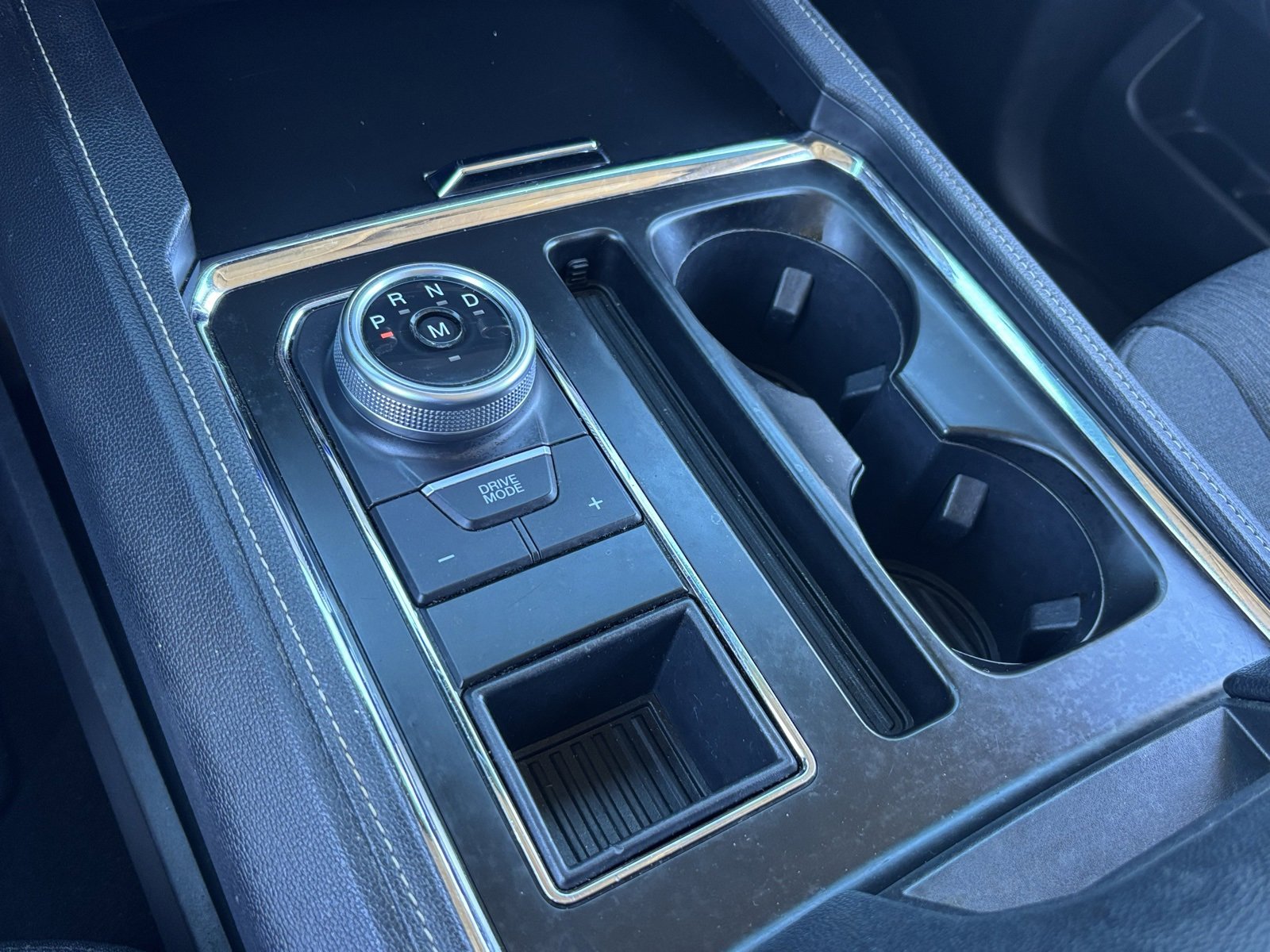 Used 2022 Ford Expedition XLT image 25