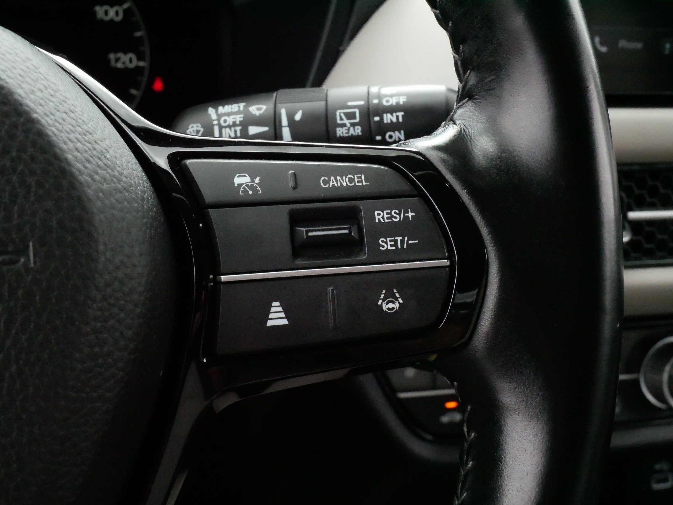 Used 2025 Honda HR-V EX-L image 26