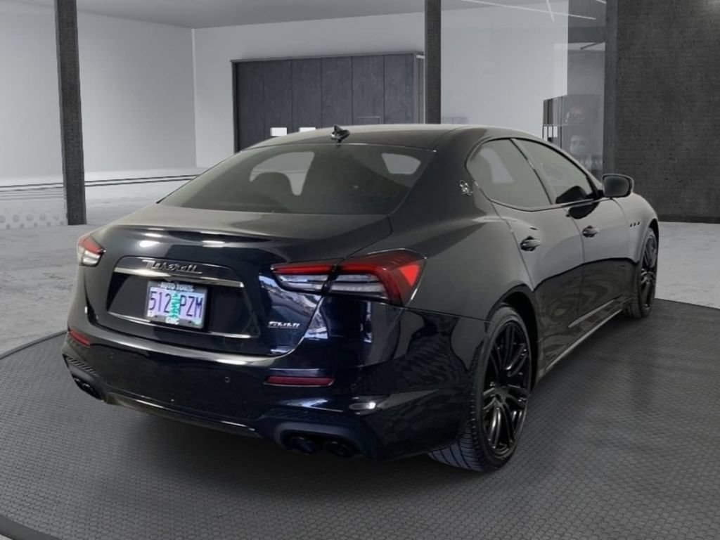 Used 2021 Maserati Ghibli RWD image 4