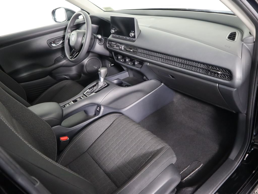 Certified 2023 Honda HR-V LX image 17