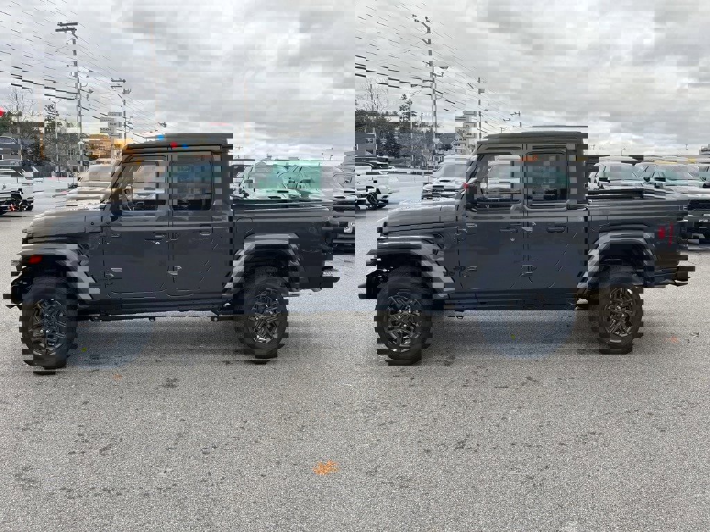 New 2026 Jeep Gladiator Sport image 4