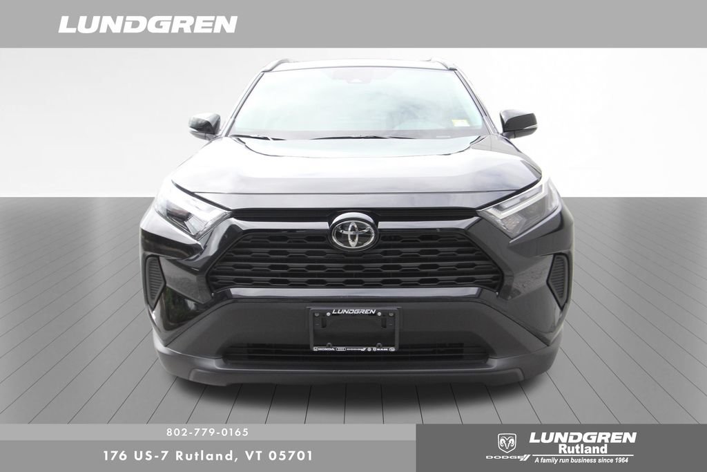Used 2025 Toyota RAV4 XLE w/ Convenience Package AWD/4WD image 2